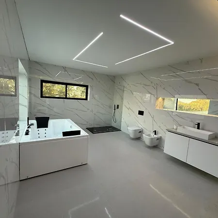 Βίλα Bella Casa Total House